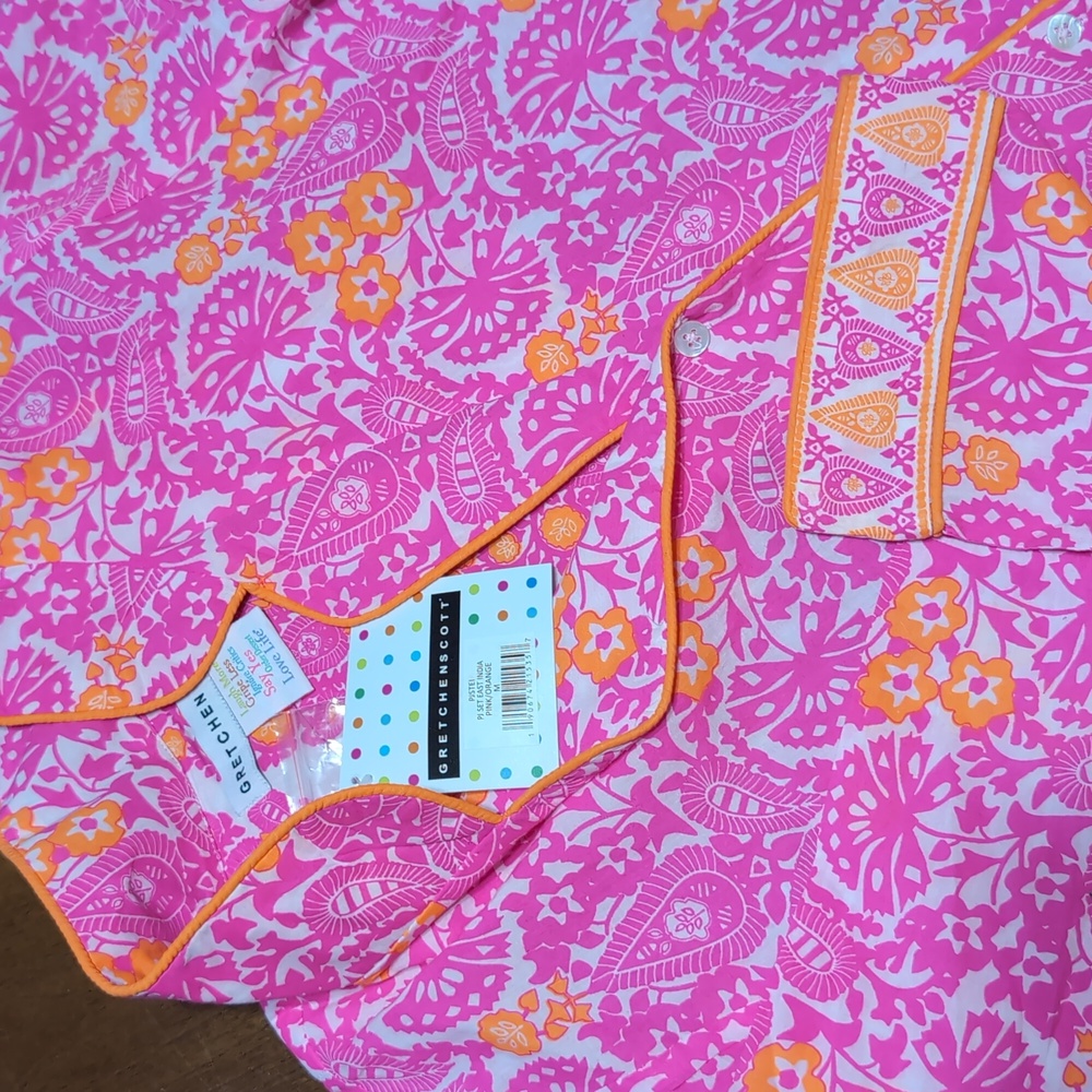 Gretchen Scott Brand new w/tags